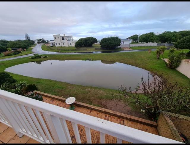 3 BEDROOM HOUSE FOR SALE IN KLEINBAAI